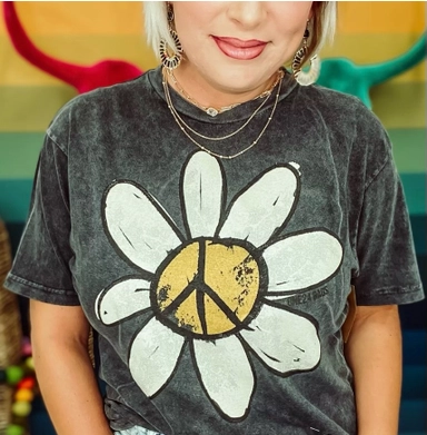 Daisy Peace Tee Shirt for Women